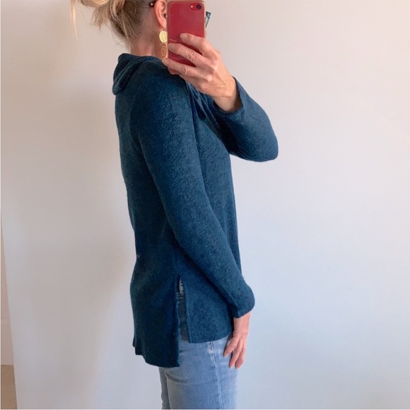 Cowl, Button Neck Sweater - Picture 5 of 6